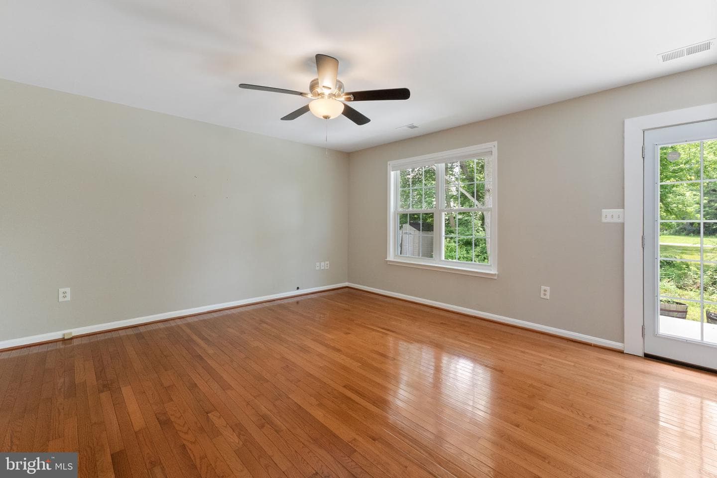 1527 Lincoln Road photo 6