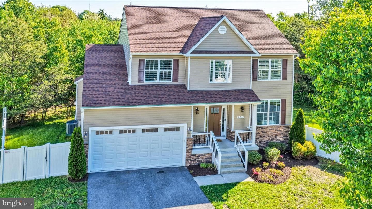 1215 Scattered Pines Court photo 10
