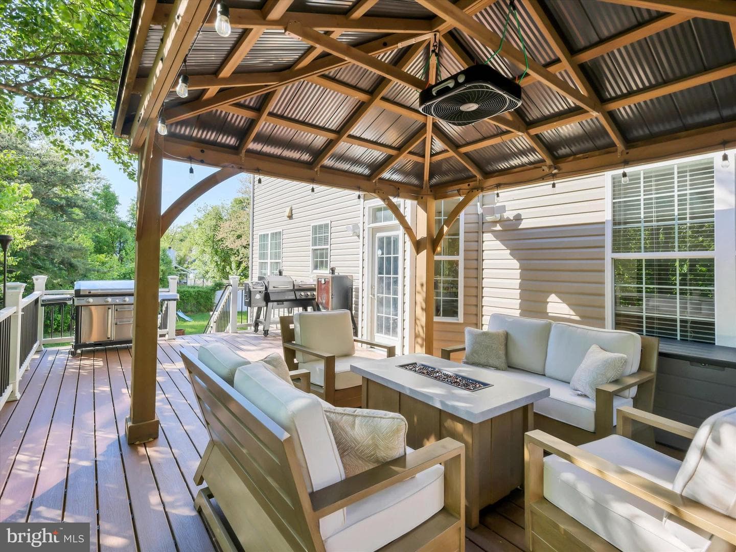 1215 Scattered Pines Court photo 18
