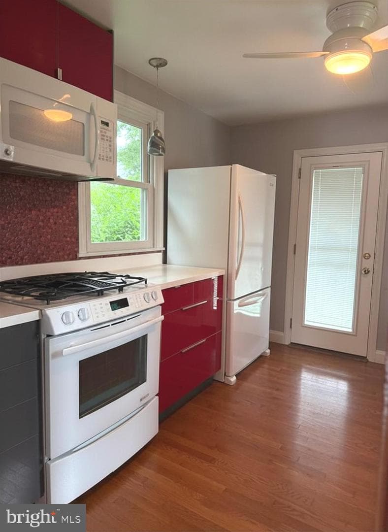 312 Townsend Avenue photo 10