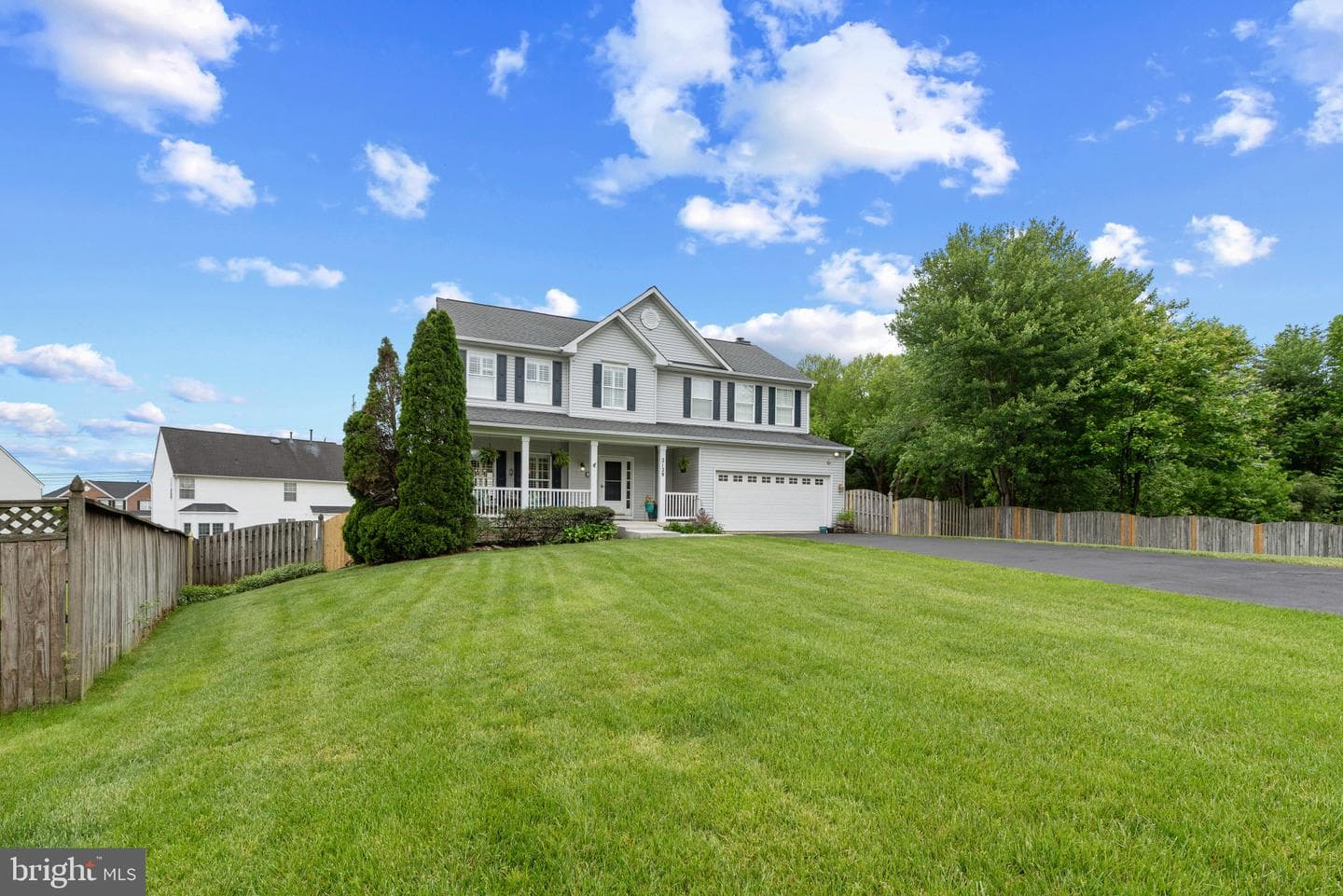 2129 Red Leaf Ct photo 2