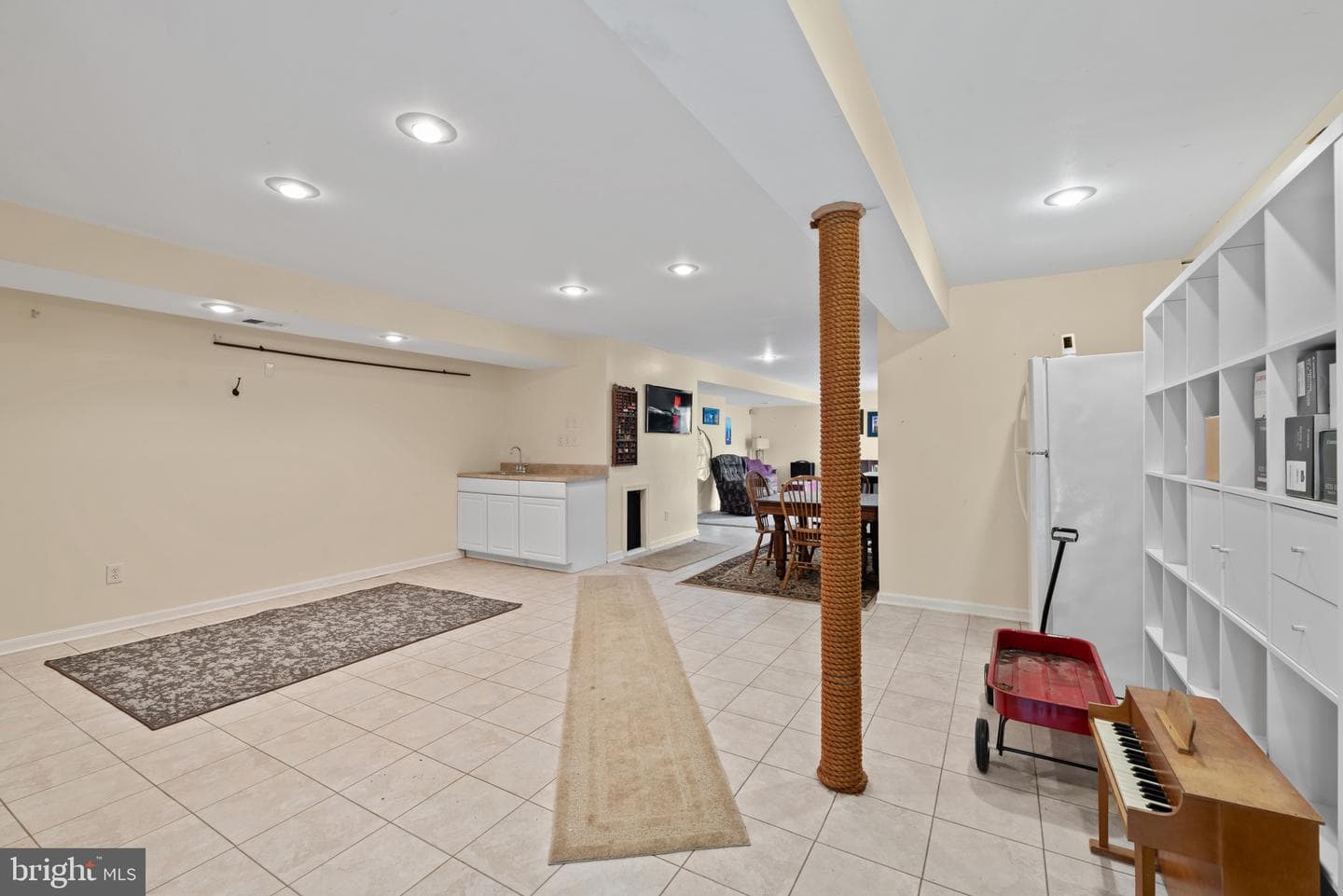 2129 Red Leaf Ct photo 43