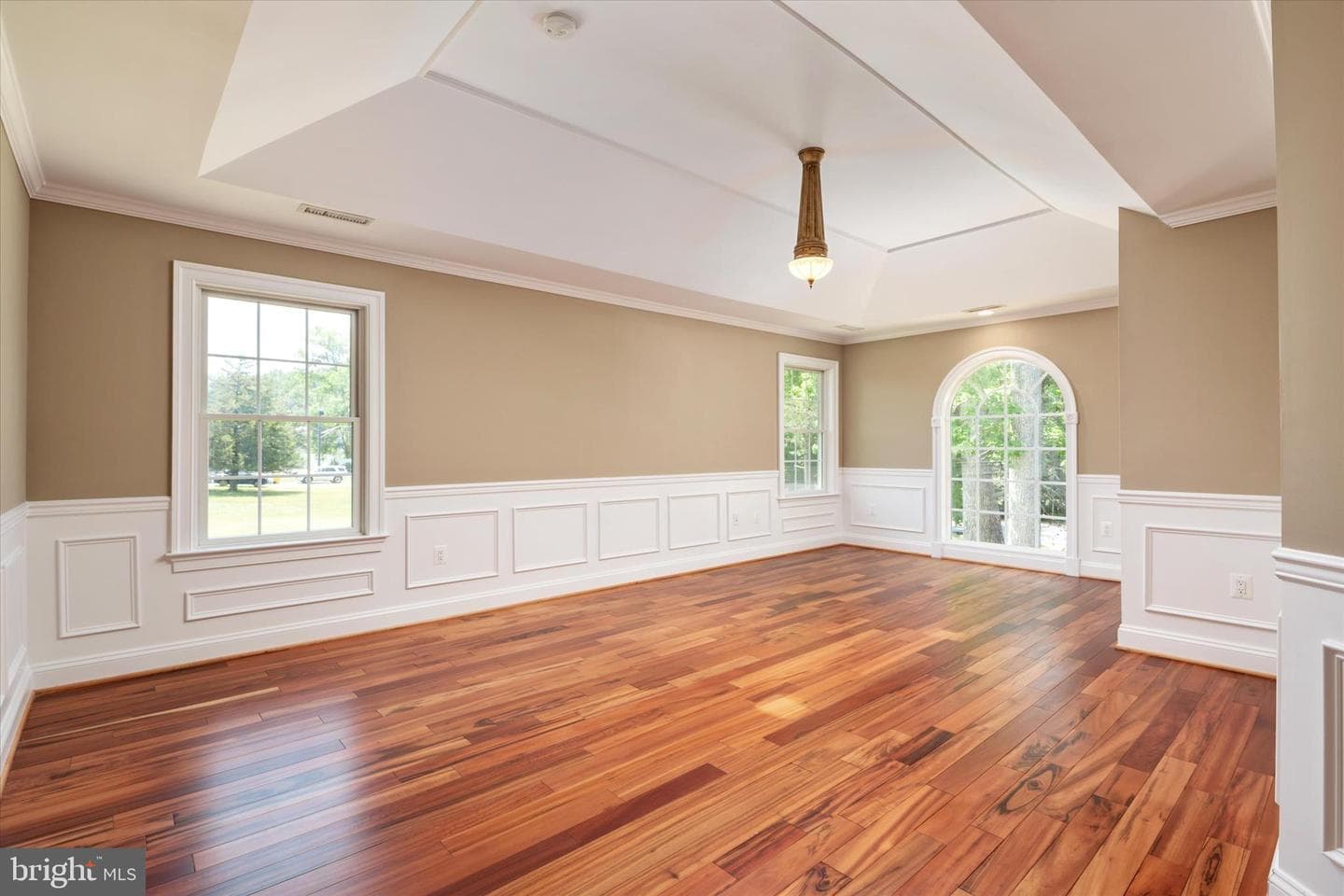 401 Beach Drive photo 10