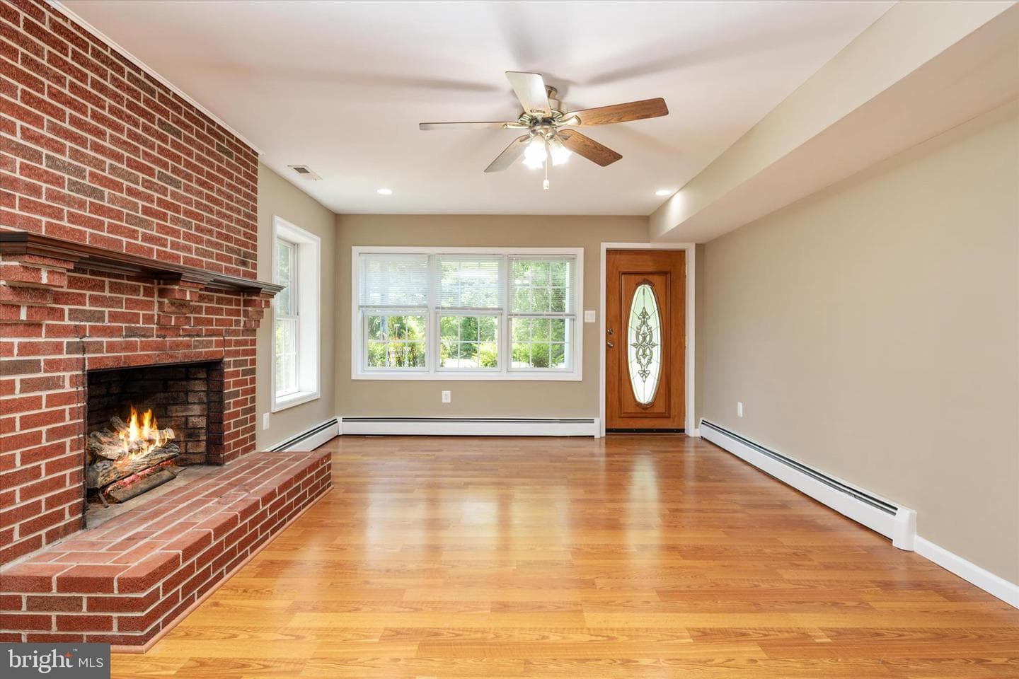 401 Beach Drive photo 30
