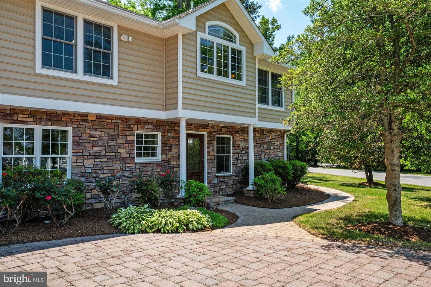 401 Beach Drive photo 57