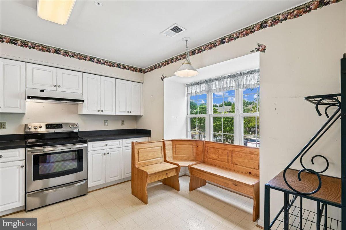 2441 Wentworth Drive photo 14