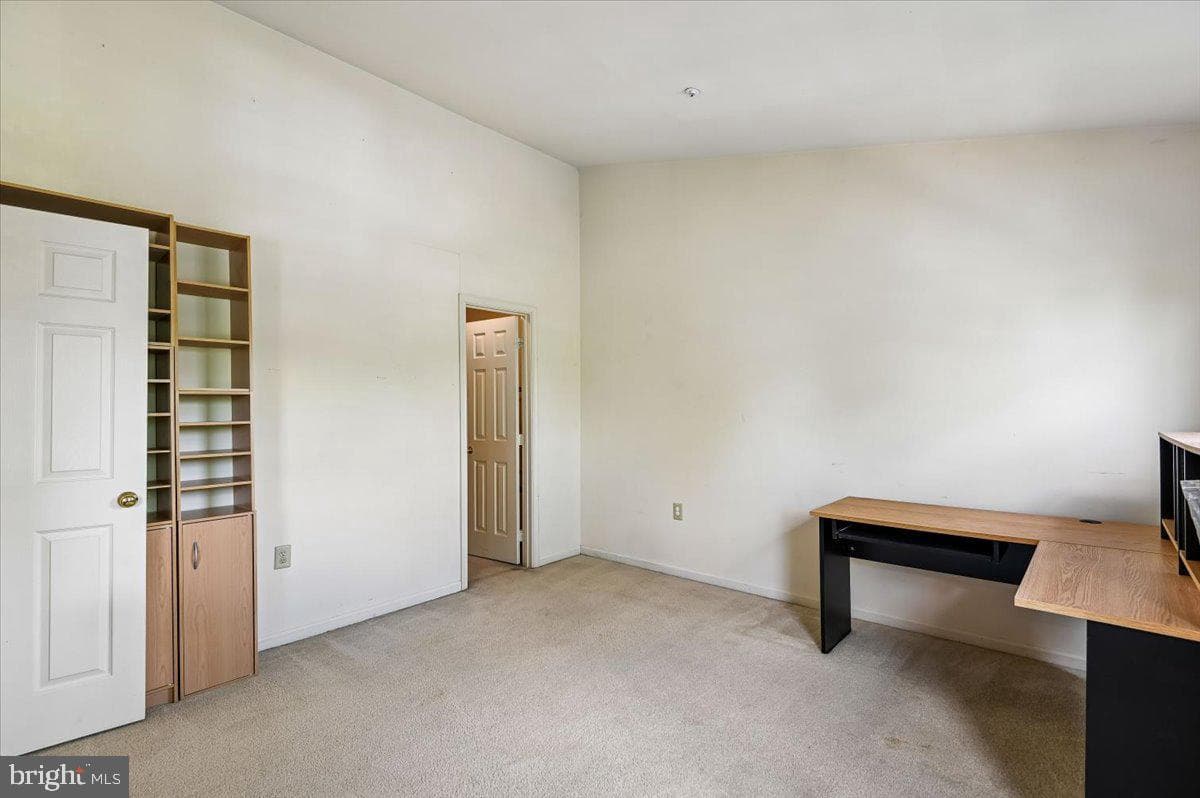 2441 Wentworth Drive photo 32