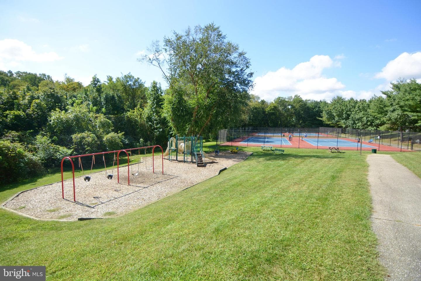 2441 Wentworth Drive photo 51