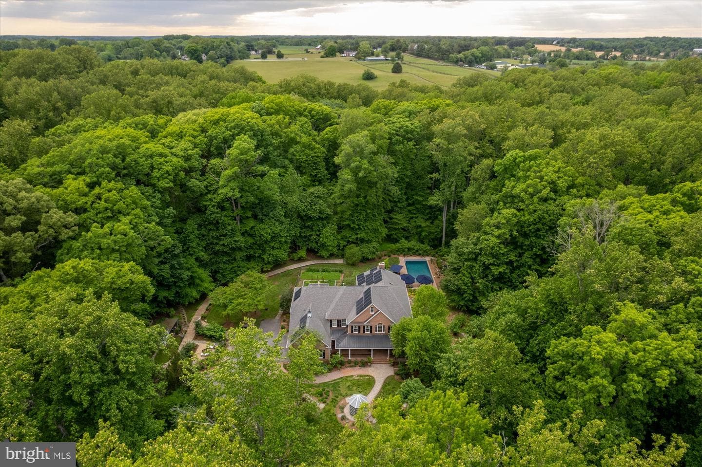 801 Antietam Drive photo 4