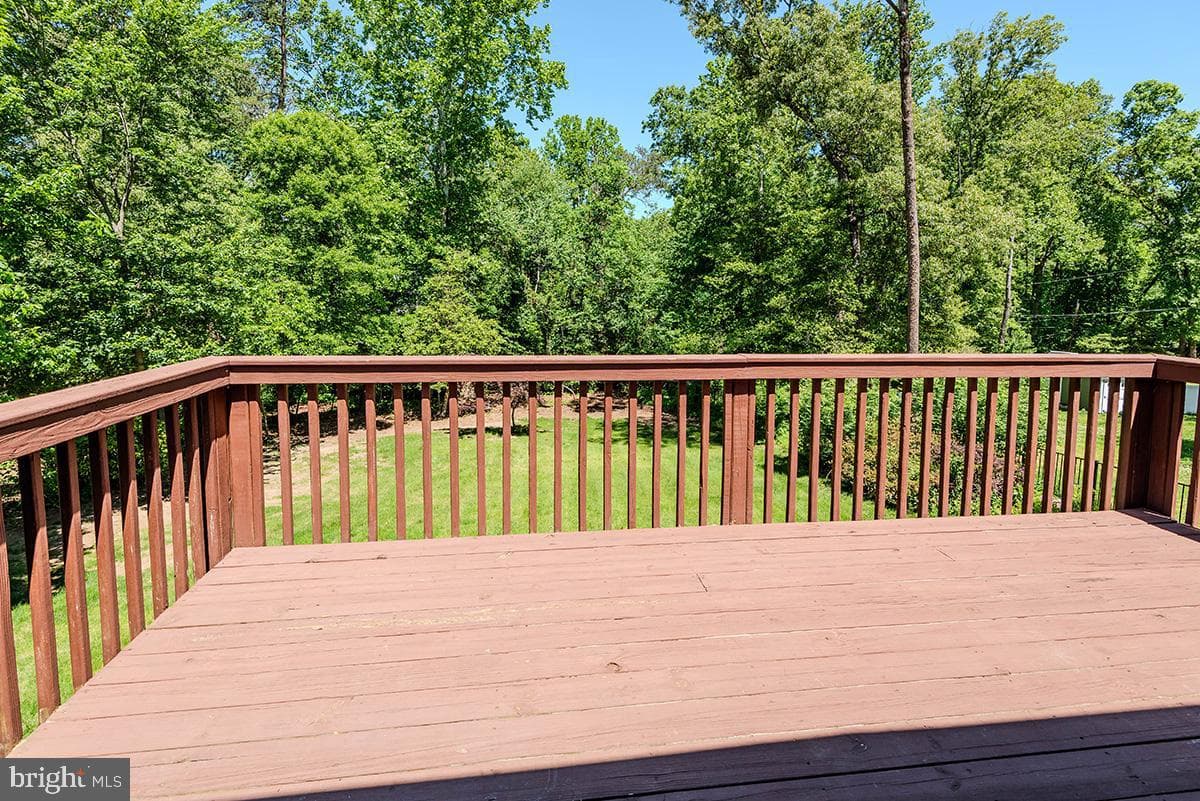 149 Northway photo 15