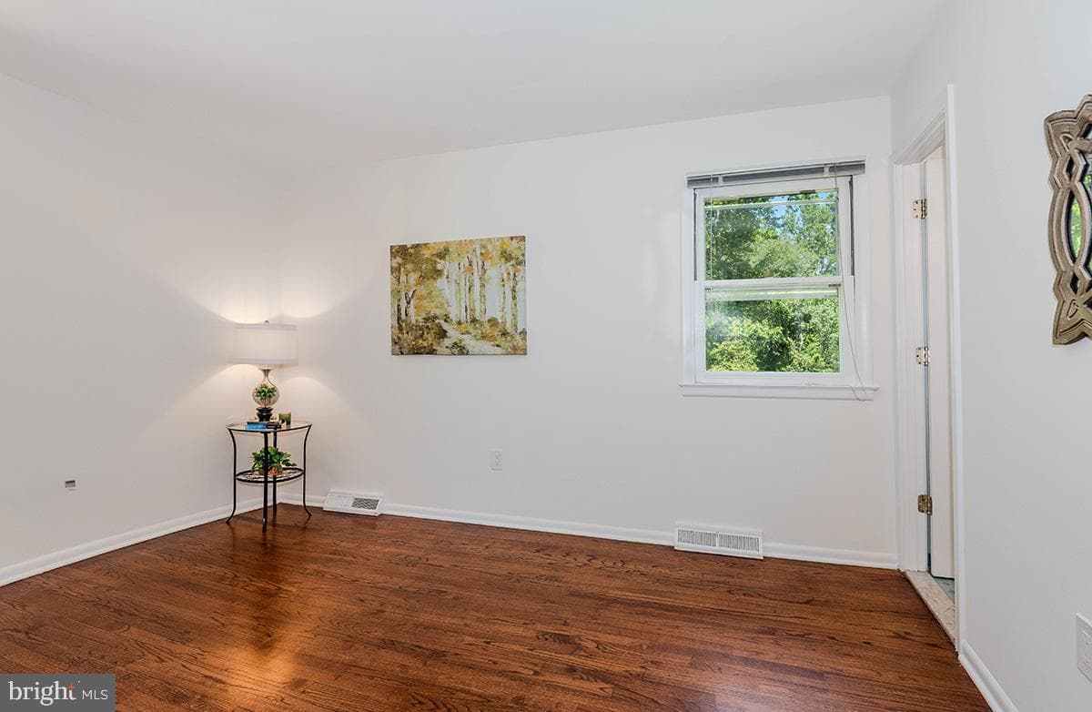 149 Northway photo 18