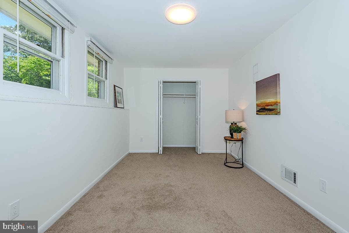 149 Northway photo 29