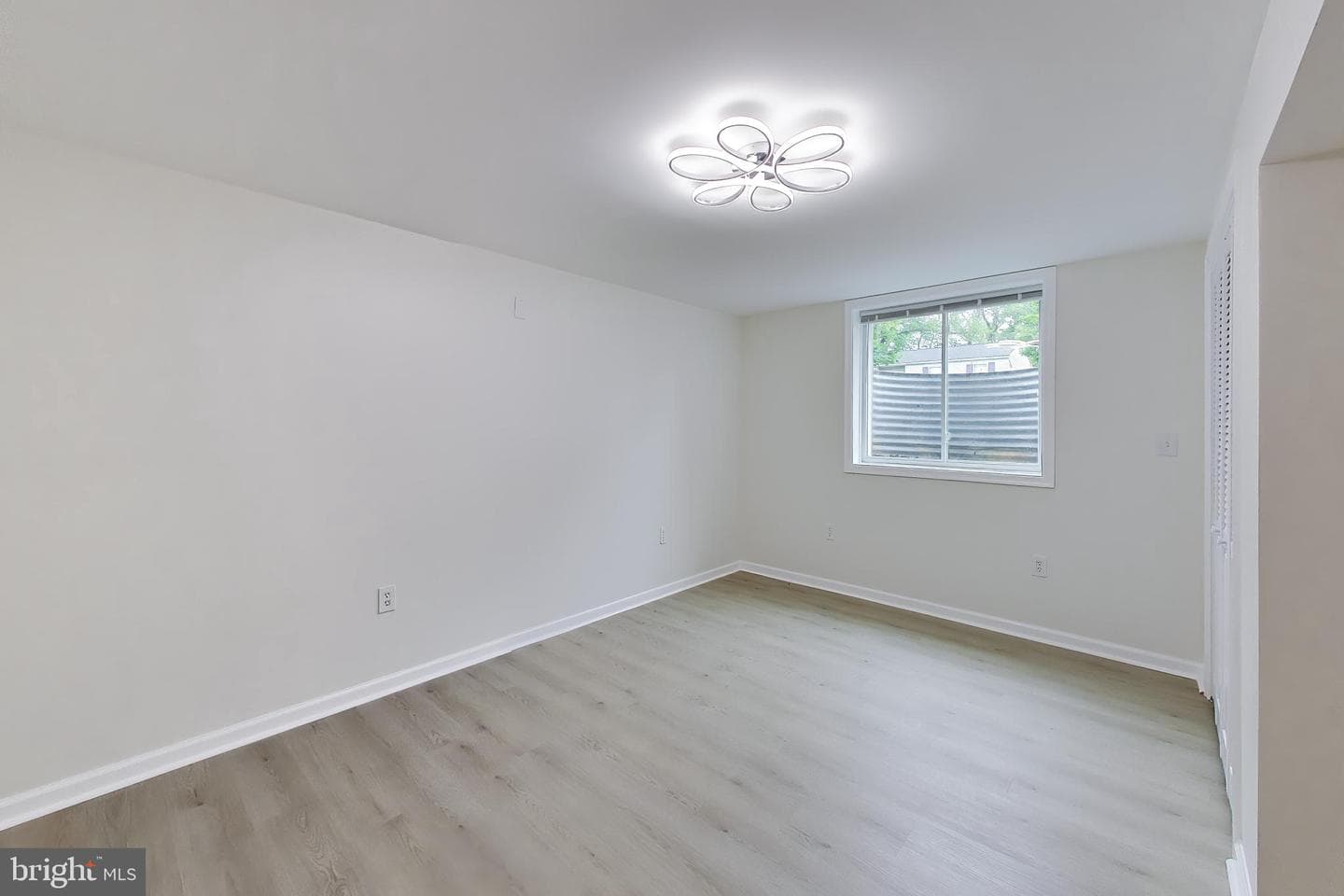 1242 Cedarcliff Drive photo 27