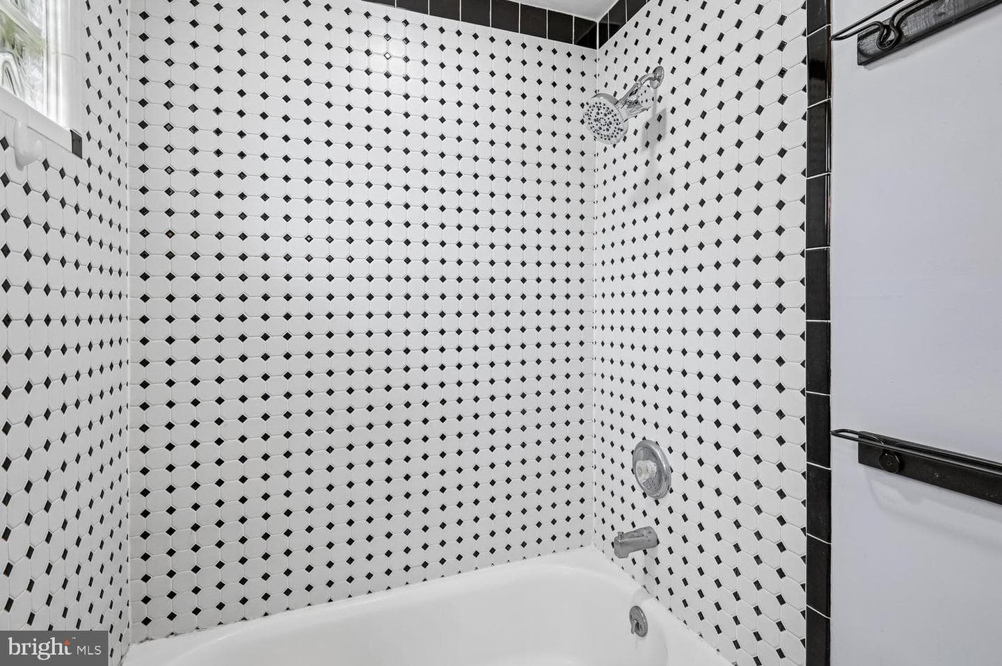 302 Linden Avenue photo 32