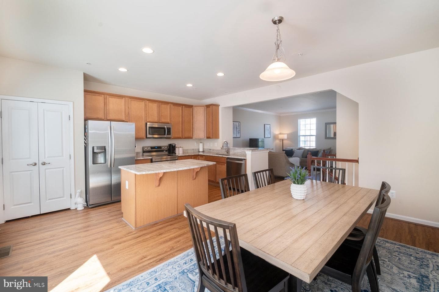 7676 Timbercross Lane photo 3