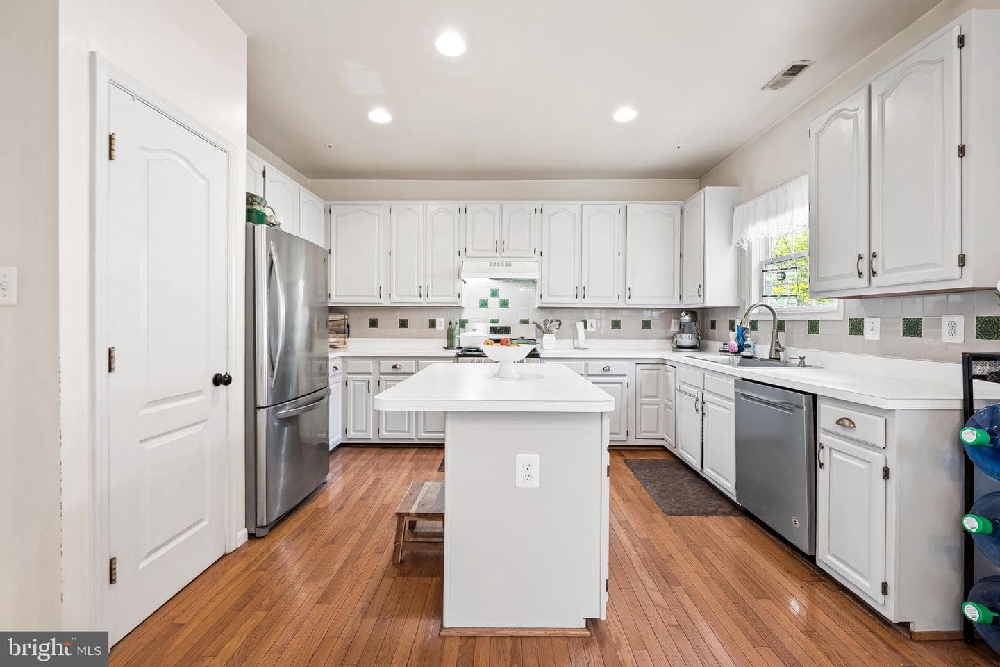7927 Beach Plum Lane photo 14