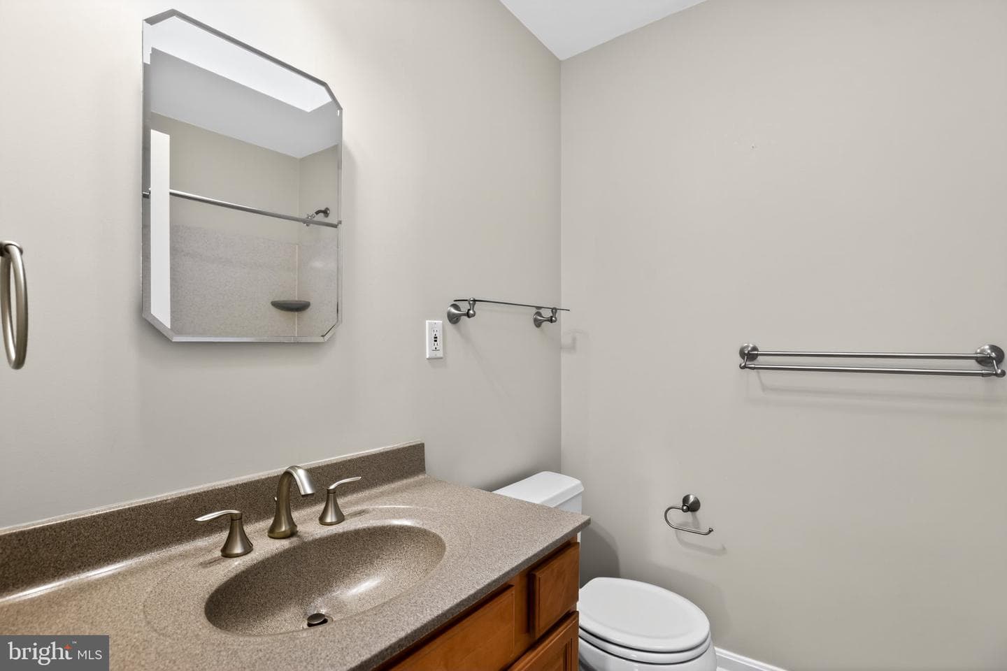 8021 Clark Station Road photo 23