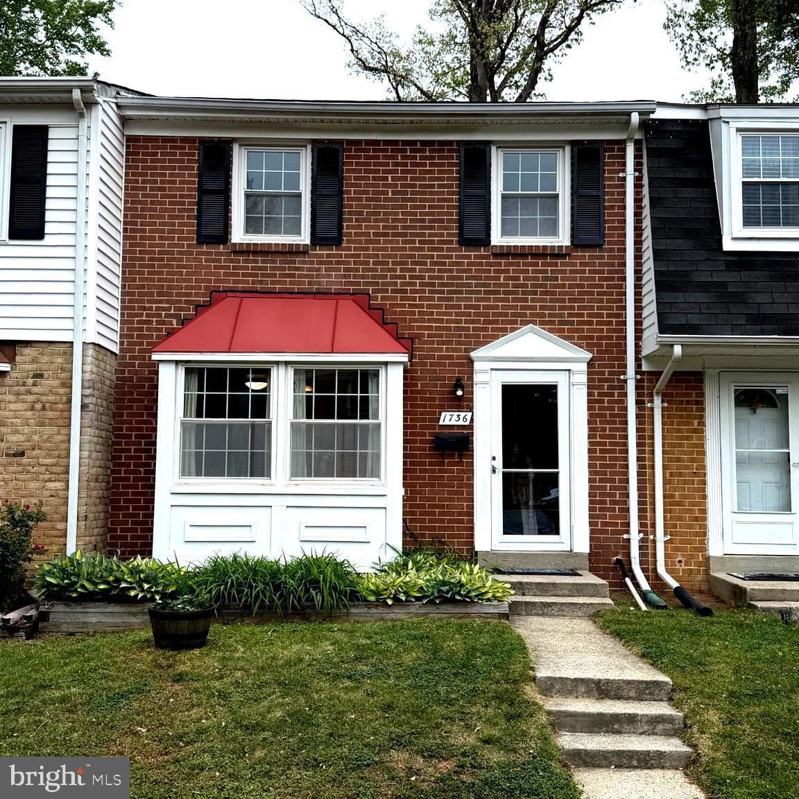 1736 Foxdale Court #138
