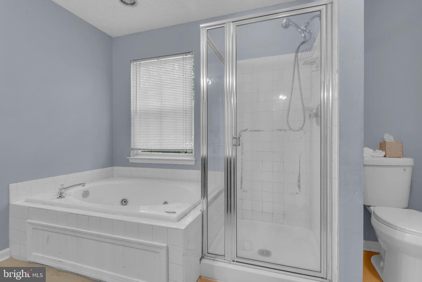 1722 Barnwood Court photo 32