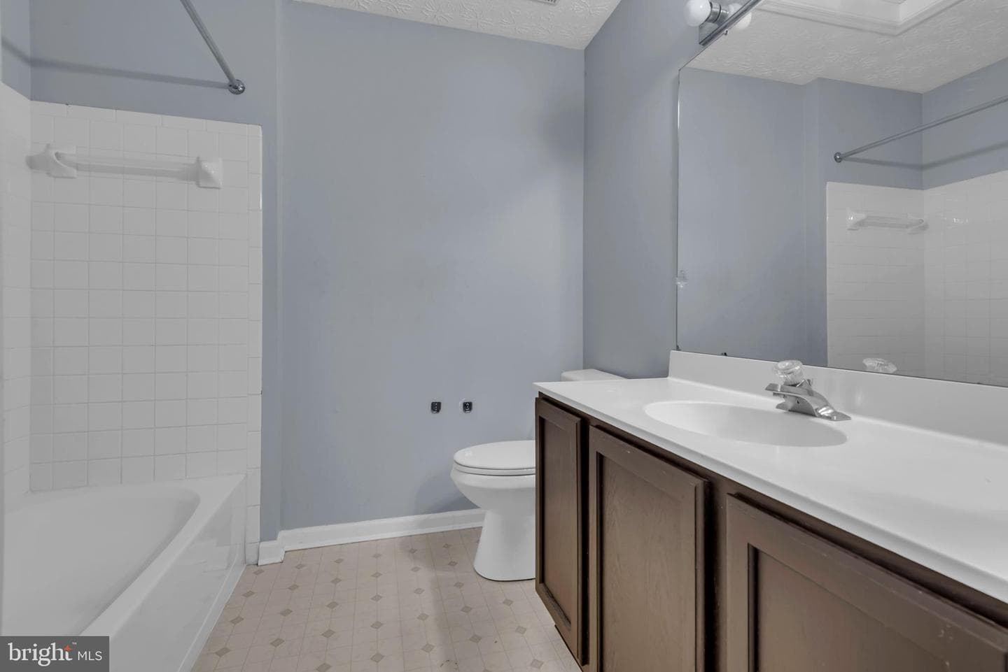 1722 Barnwood Court photo 35