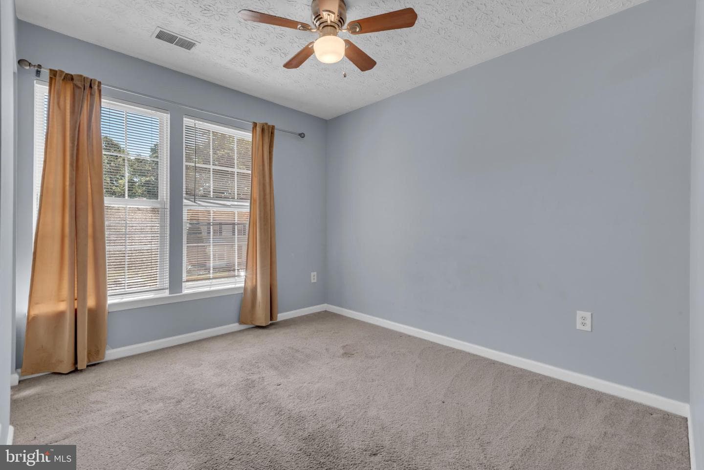 1722 Barnwood Court photo 6