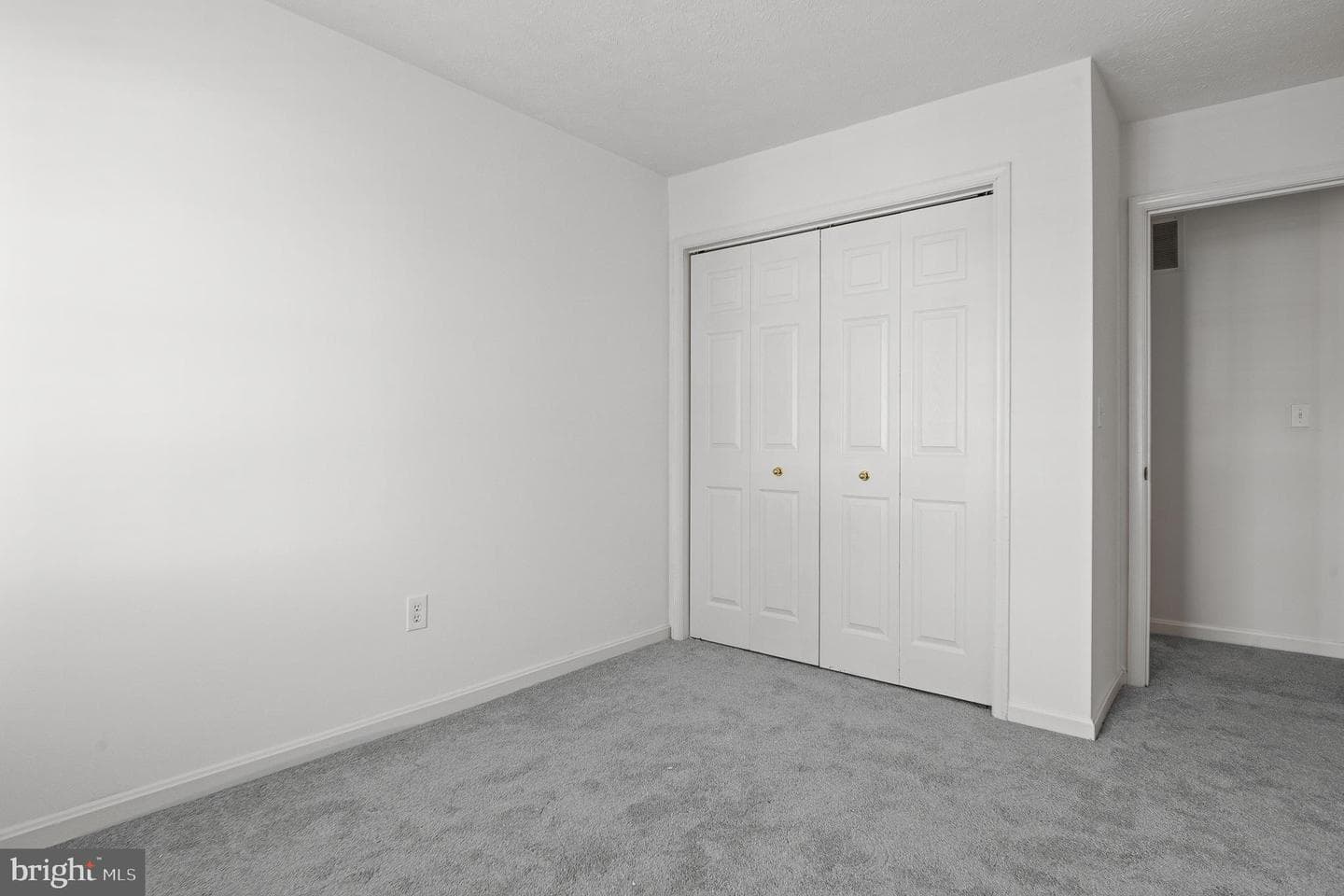 50 Hearthstone Court photo 22