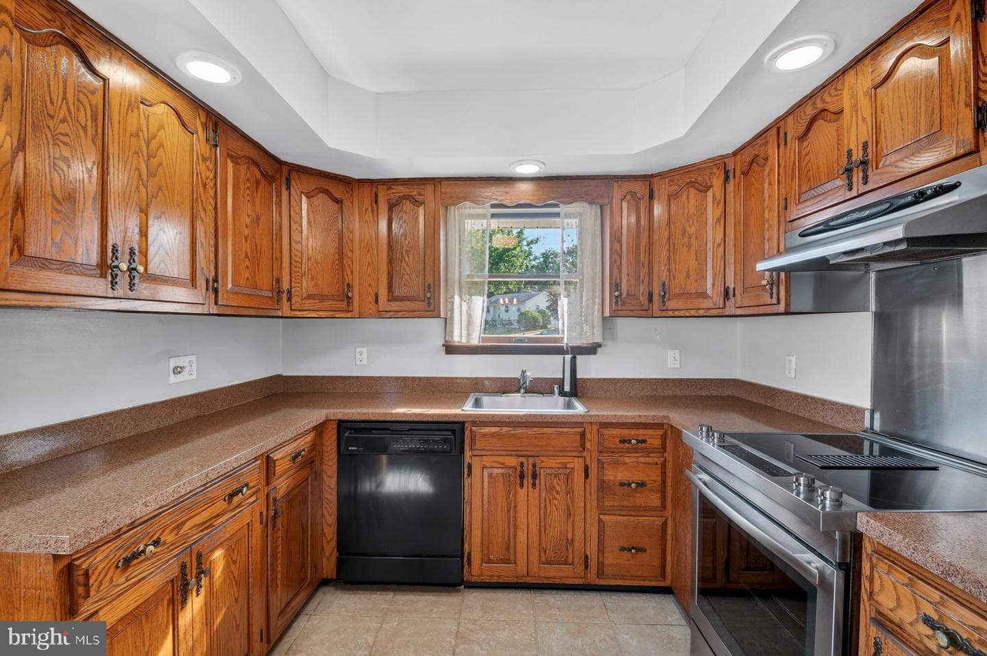 336 Regina Court photo 19