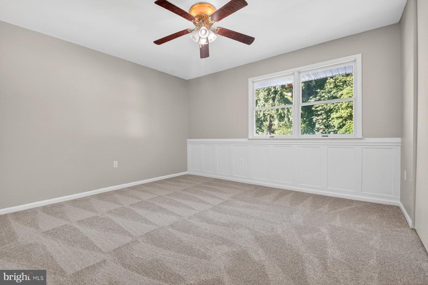 336 Regina Court photo 25