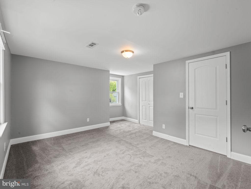 273 Magothy Boulevard photo 32