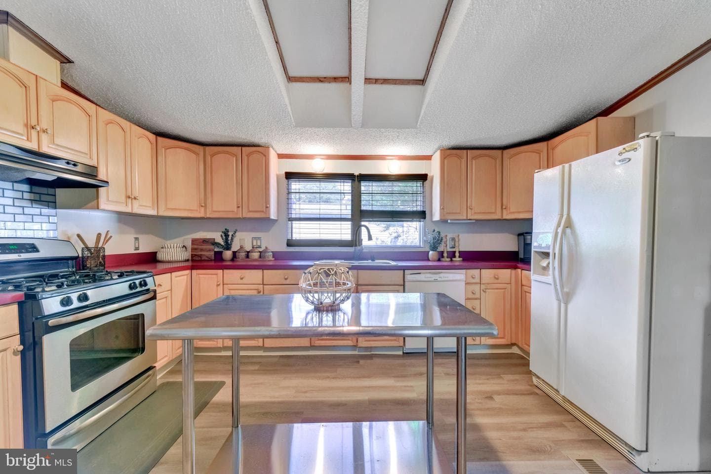 462 Sarah Anne Drive photo 18