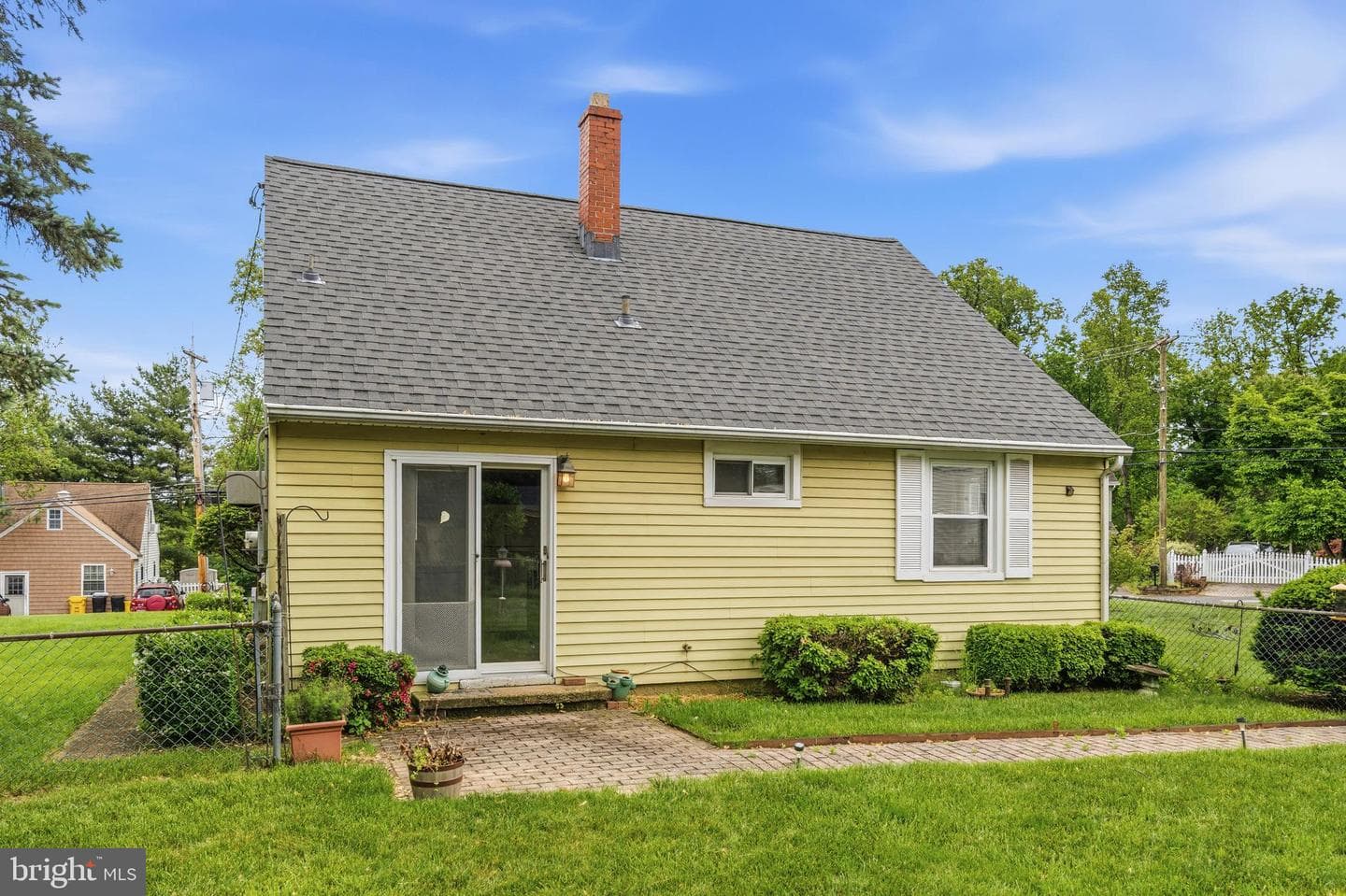 306 Clifton Avenue photo 23