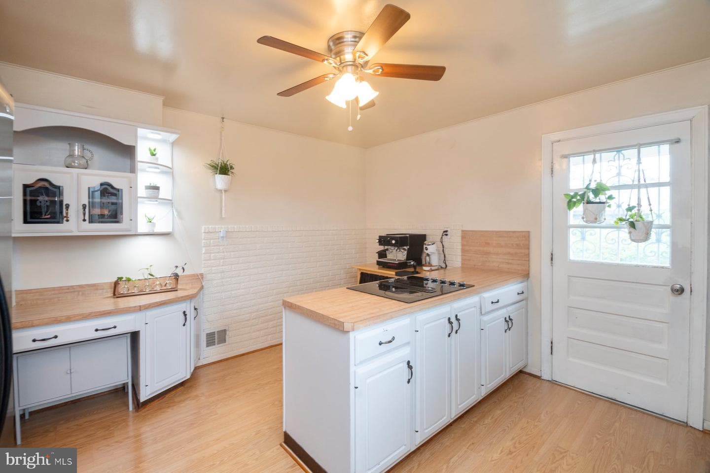 6303 Homewood photo 16
