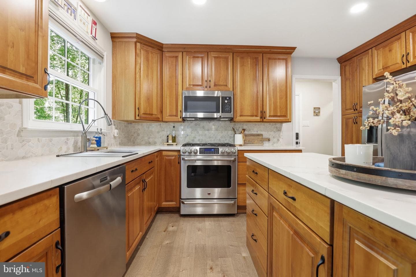 1718 Westminster Way photo 16