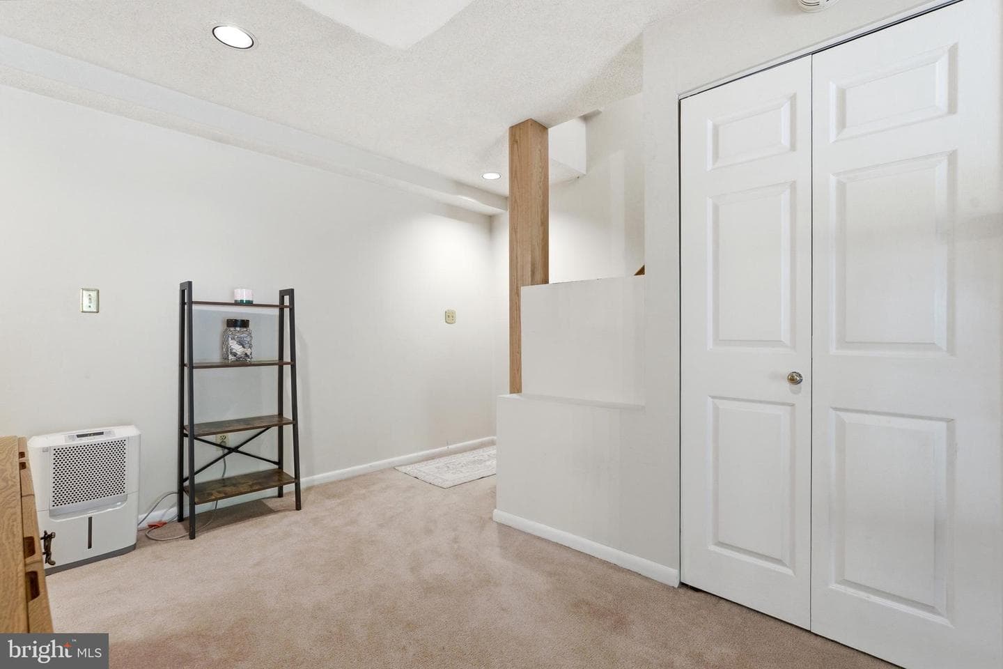 279 Capote Court W photo 41