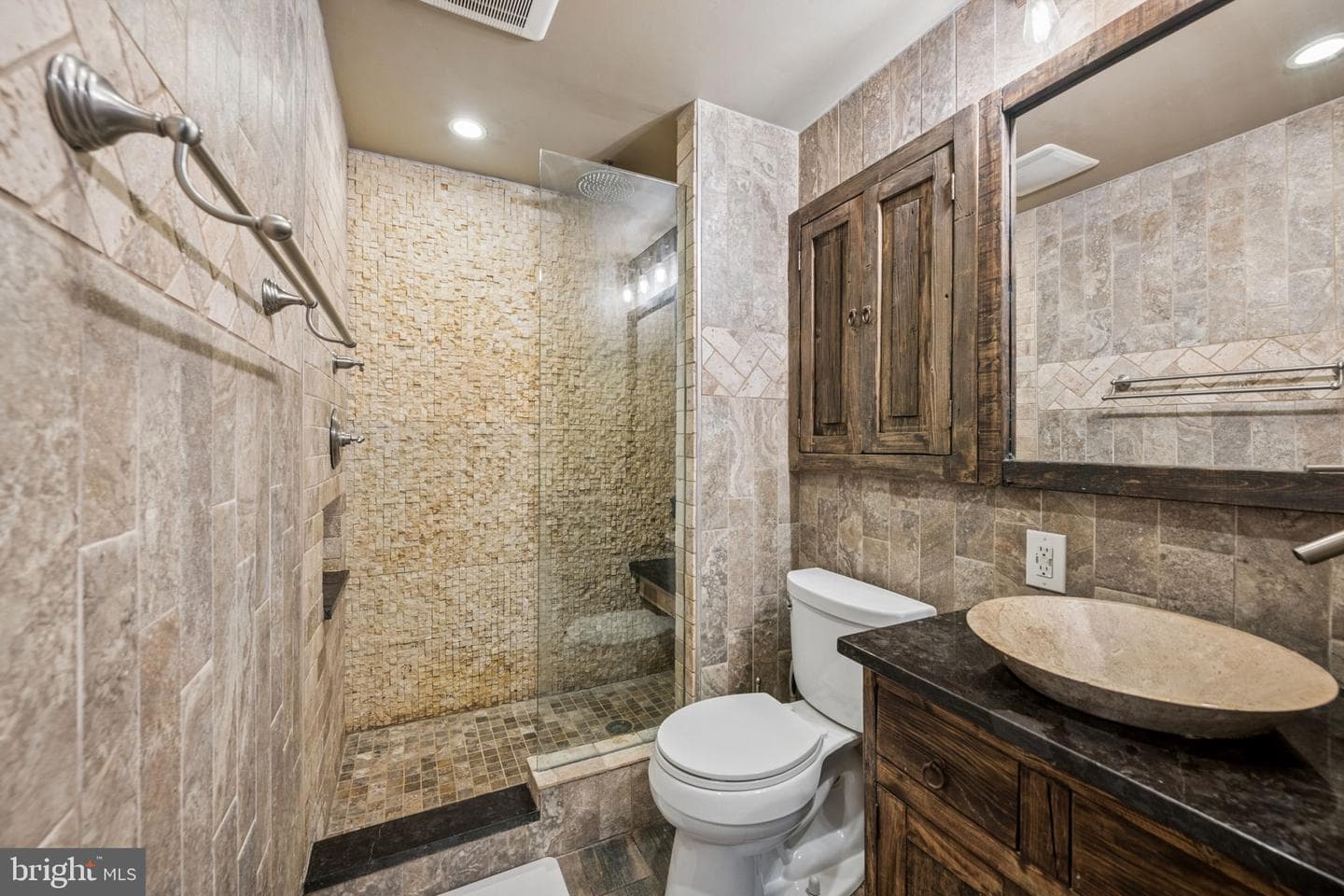 3636 Saltwood Glen photo 18