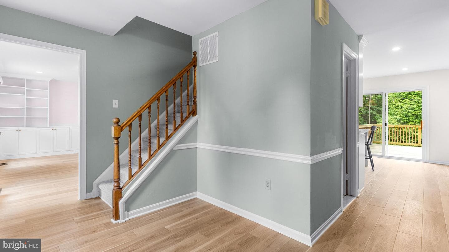 1728 Mayfair Place photo 25