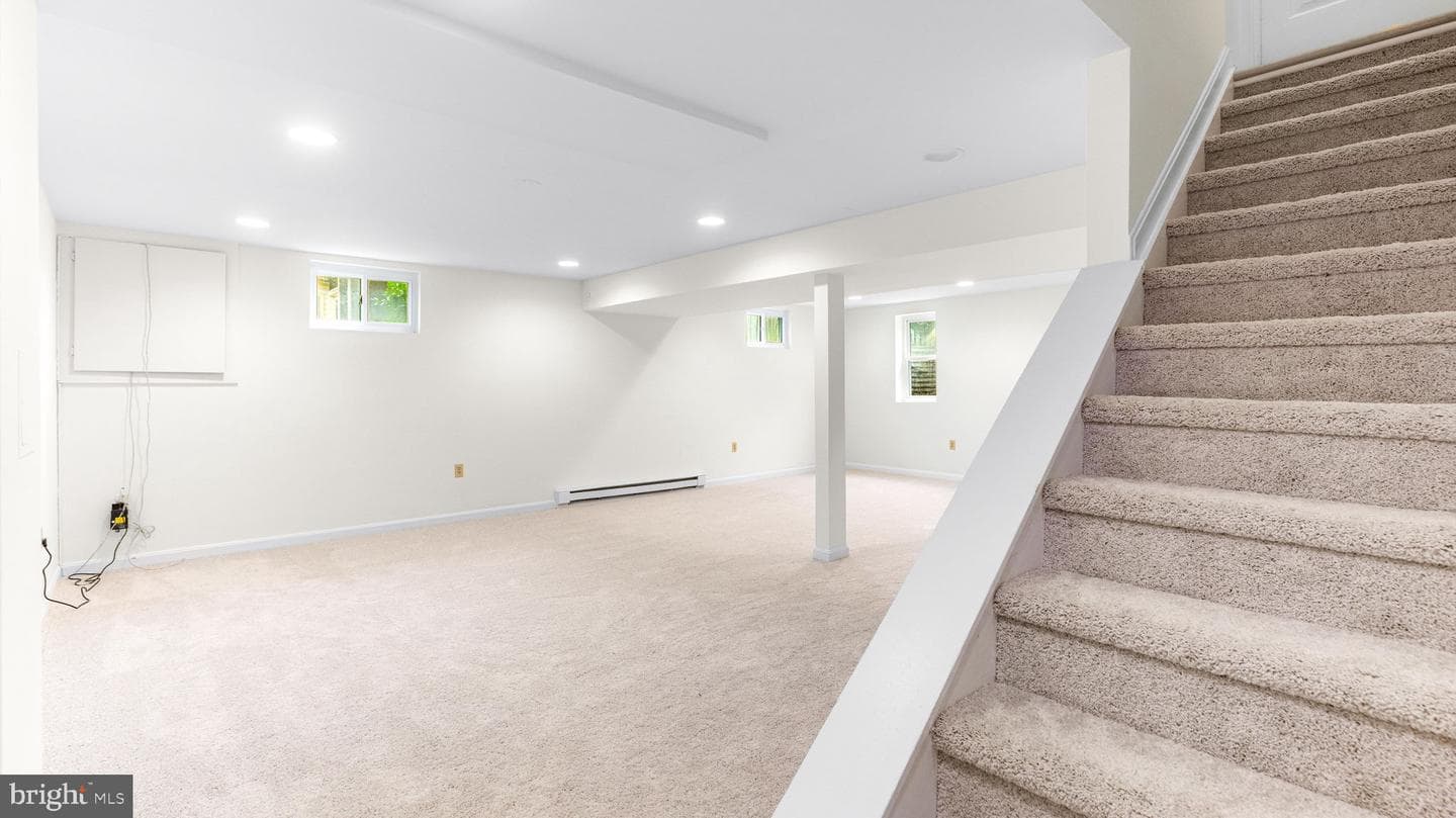 1728 Mayfair Place photo 43
