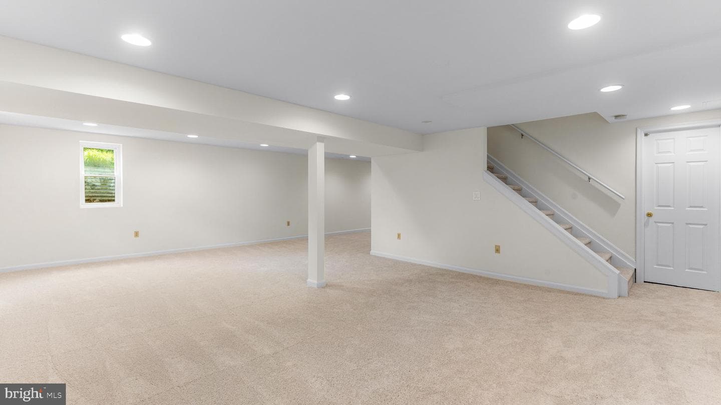 1728 Mayfair Place photo 44
