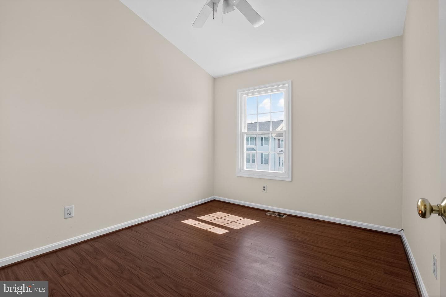 7706 Periwinkle Way photo 29