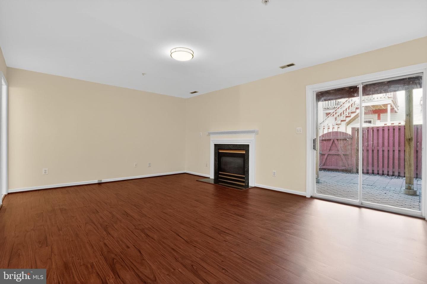 7706 Periwinkle Way photo 5