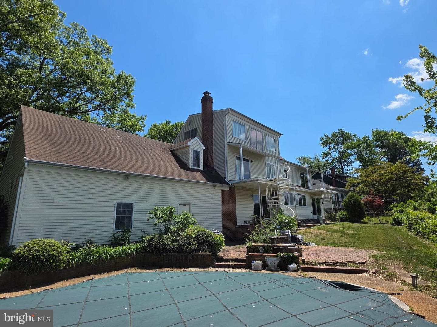 145 Edgewater Drive photo 31