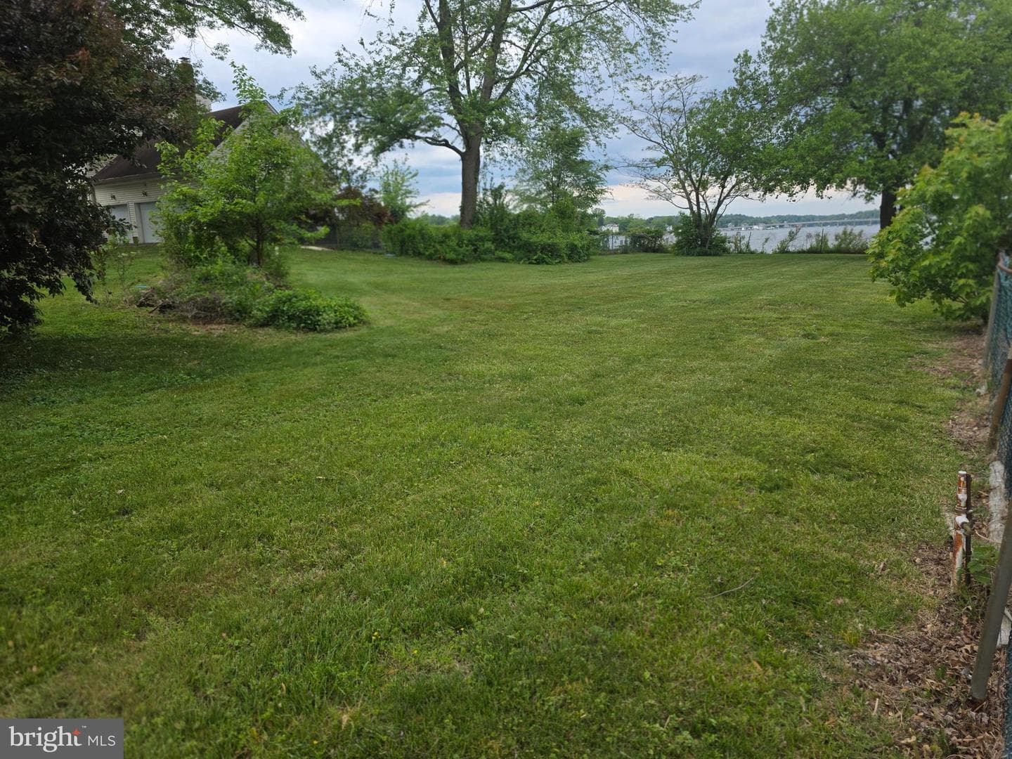 145 Edgewater Drive photo 52