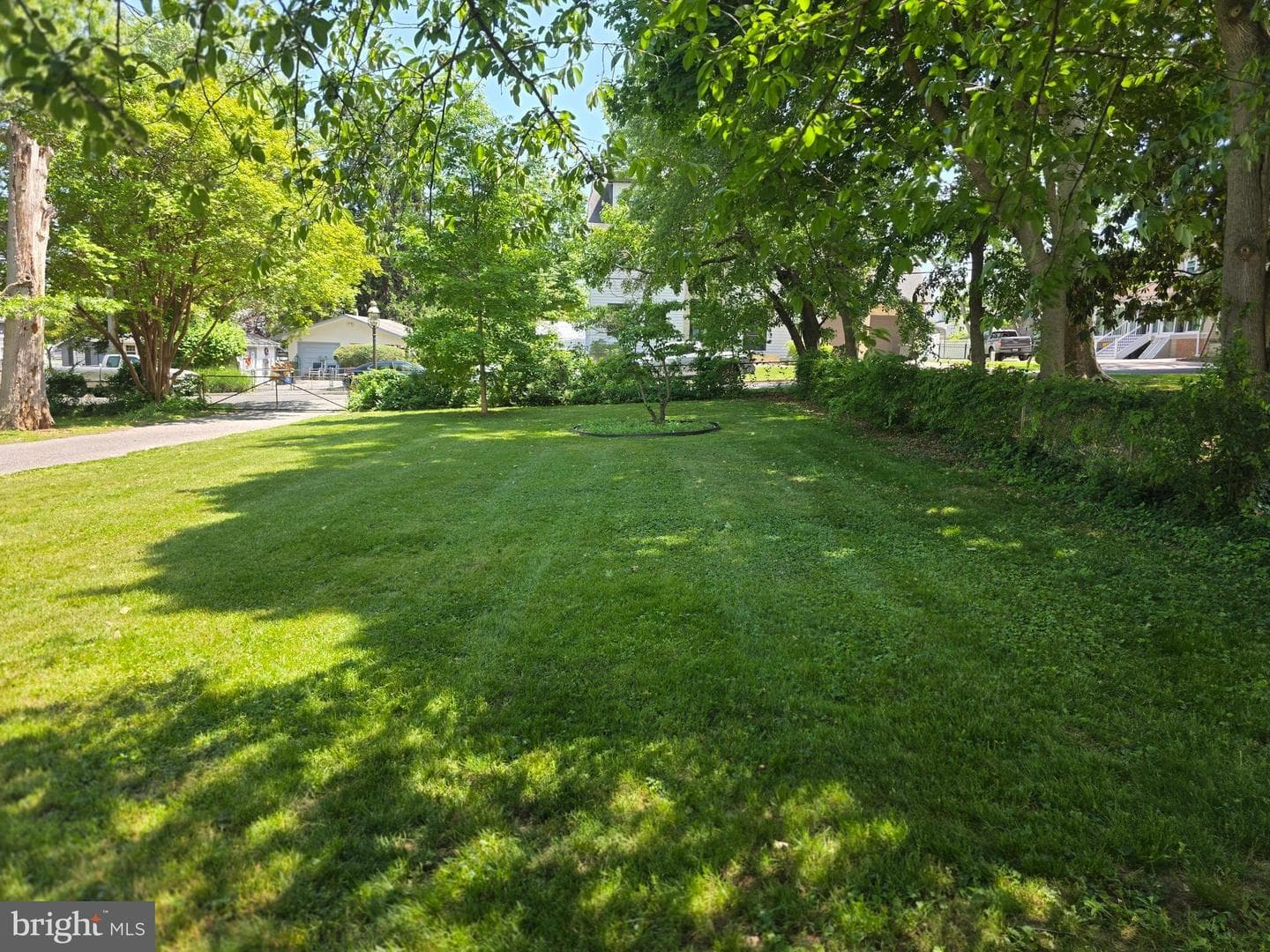 145 Edgewater Drive photo 69