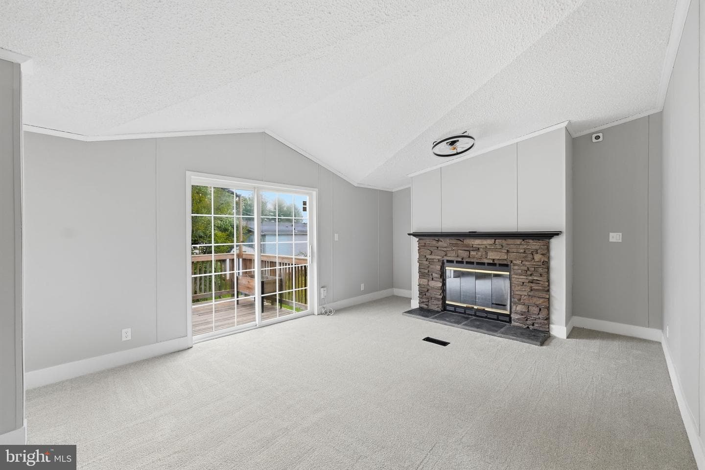 415 Dutch Drive photo 21