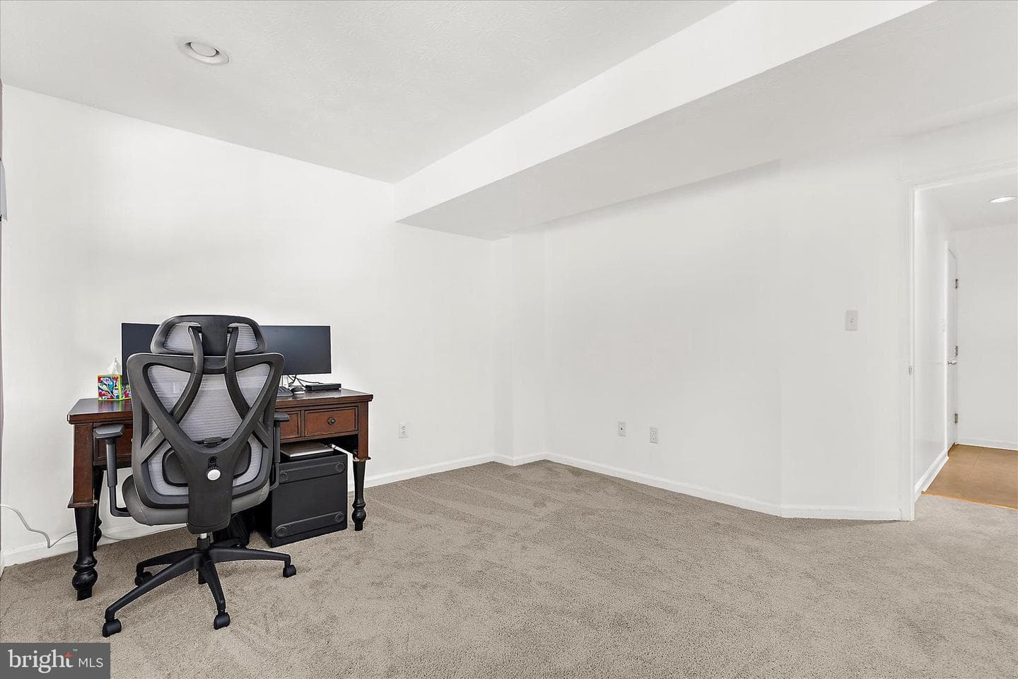 7214 Mockingbird Cir photo 35