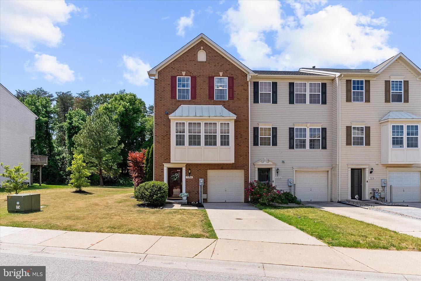 7214 Mockingbird Cir photo 5