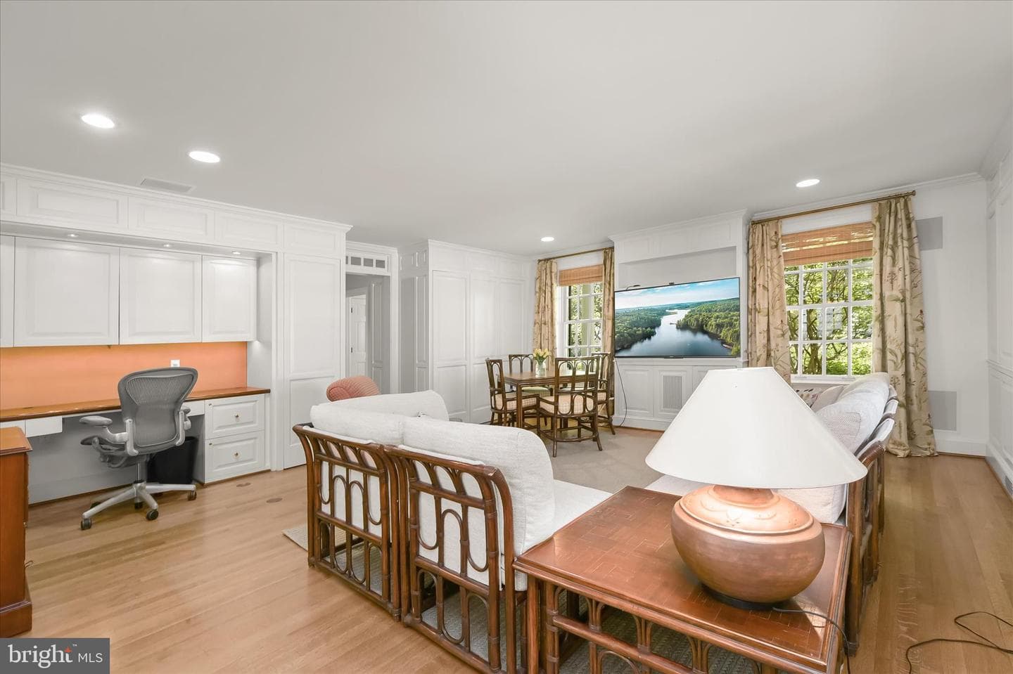 747 Bywater Road photo 48