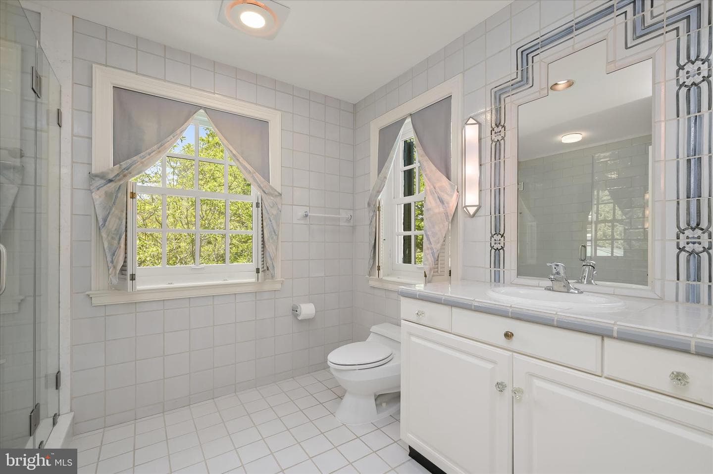 747 Bywater Road photo 76