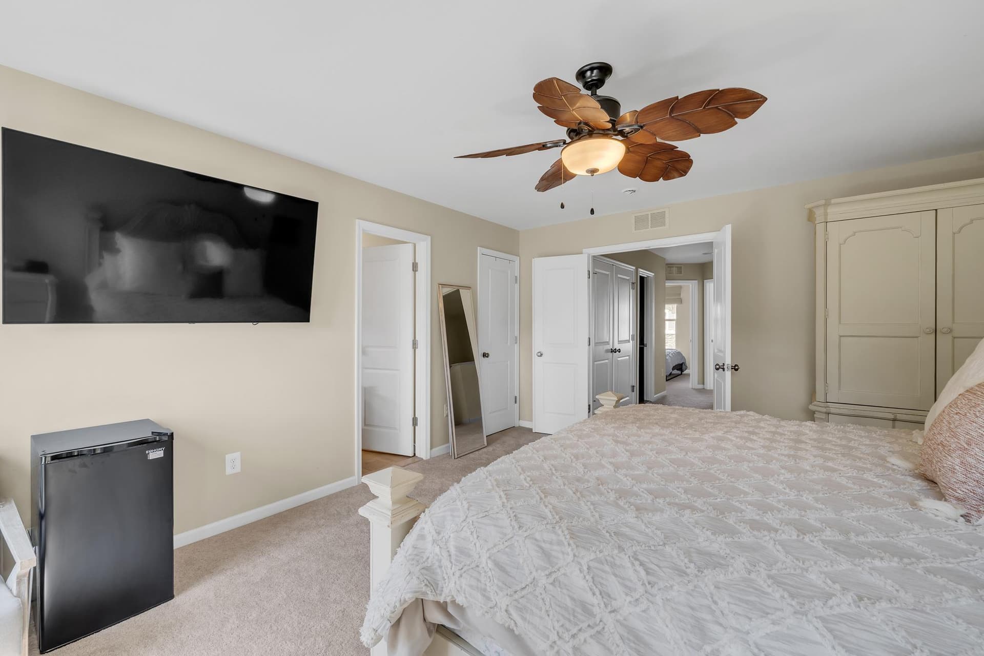7639 Lyndon Court photo 18