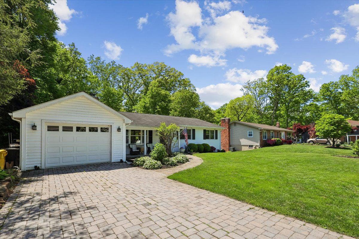 45 Sierra Lane photo 2